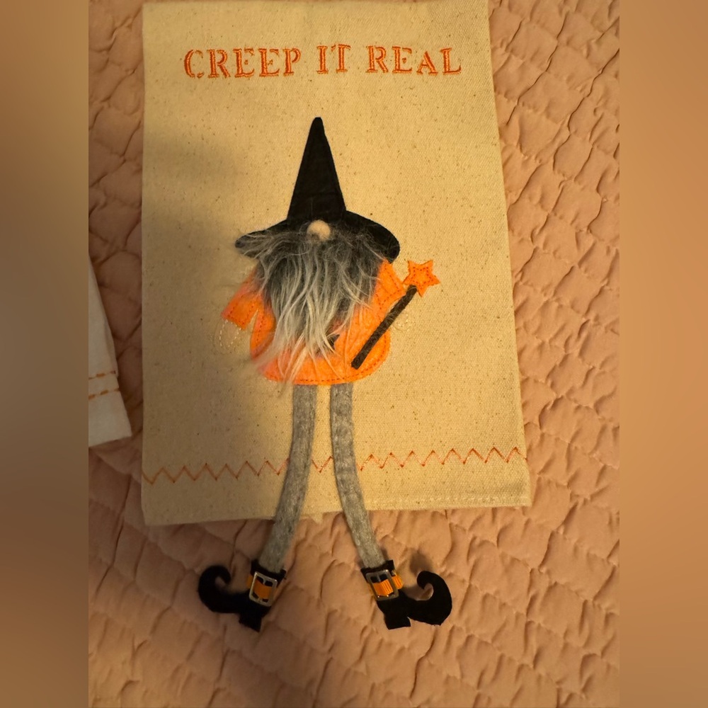 Mud Pie set of 2 Halloween Kitchen Towels - Picture 2 of 3